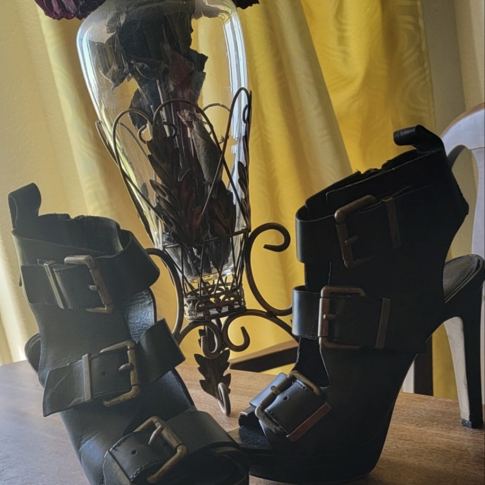 Diesel leather black shoes, size 36, used... very good condition